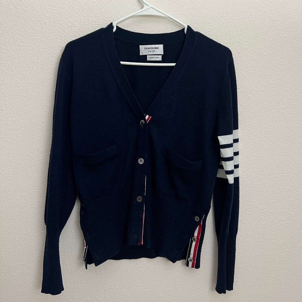 THOM BROWNE NAVY CASHMERE 4-BAR V-NECK CARDIGAN - Picture 1 of 5